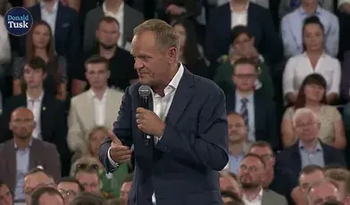 Donald Tusk atakuje prezesa NBP 