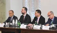 Donald Tusk, Władysław Kosiniak-Kamysz, Radosław Sikorski i Włodzimierz Czarzasty podczas posiedzenia Rady Bezpieczeństwa Narodowego.