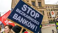 Polacy domagają się większej kontroli nad bankami i uczciwego traktowania. Protest na ulicach Warszawy