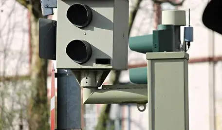 manfredrichter-speed-camera-3293907_1280