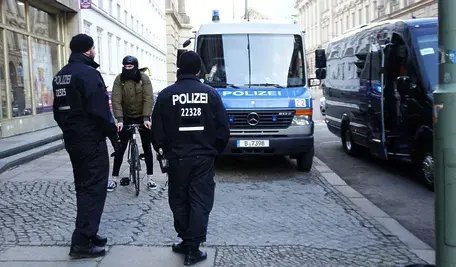 Policja na berlińskiej ulicy