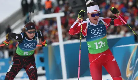 Zimowe Igrzyska Olimpijskie - Mediolan i Cortina d’Ampezzo 2026. Polka Kamila Żuk (P) na trasie biathlonowej sztafety 4x6 km kobiet w Anterselvie
