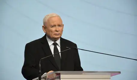 Prezes PiS Jarosław Kaczyński na razie pozostanie w szpitalu