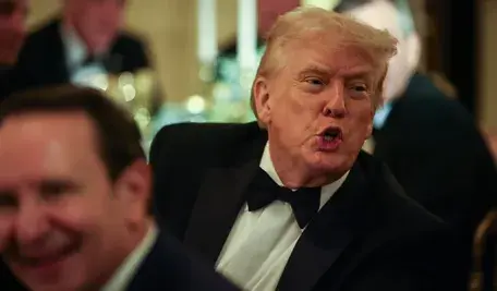 Po wyroku Sądu Najwyższego, który uznał jego cła za nielegalne, prezydent USA Donald Trump nałożył jeszcze wyższe