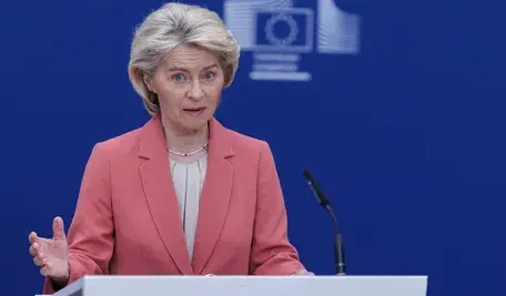 Von der Leyen ogłasza podpisanie tymczasowej umowy z Mercosur.