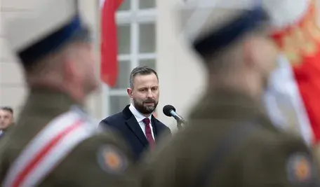 Wieloletni pracownik Ministerstwa Obrony Narodowej został zatrzymany pod zarzutem szpiegostwa na rzecz Białorusi po ponad roku obserwacji prowadzonej przez wojskowy kontrwywiad.