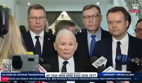Jarosław Kaczyński i Przemysław Czarnek na konferencji prasowej w Sejmie 