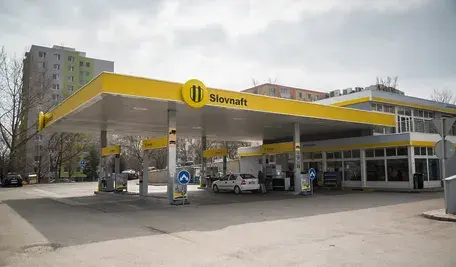 Słowacja ogranicza sprzedaż benzyny i diesla  Słowacja stacja benzynowa w Nitrze