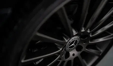 tianya1223-car-4048220_1280