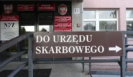 Drogowskaz do Urzędu Skarbowego