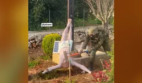 IDF potwierdziły, że zdjęcie, na którym izraelski żołnierz rozbija figurę Jezusa w Libanie, jest autentyczne