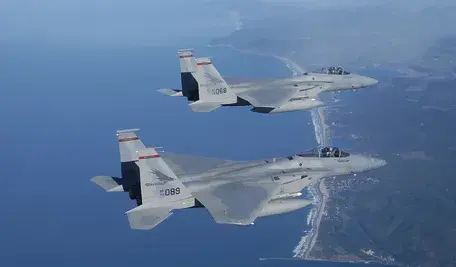 Ujawniono, że dwa koreańskie myśliwce F-15K zderzyły się w powietrzu, bo ich załogi nagrywały pamiątkowy filmik