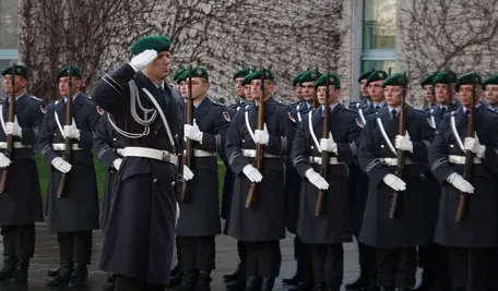 Liczebność Bundeswehry ma zostać znacznie zwiększona, a żołnierze mają otrzymać najnowocześniejszą broń