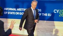 Donald Tusk przybył wczoraj na szczyt UE, który odbywa się na Cyprze. Wiadomo, że będzie tam jednym z orędowników dalszej integracji europejskiej