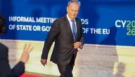 Donald Tusk przybył wczoraj na szczyt UE, który odbywa się na Cyprze. Wiadomo, że będzie tam jednym z orędowników dalszej integracji europejskiej