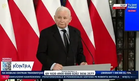 Prezes PiS Jarosław Kaczyński podczas konferencji prasowej