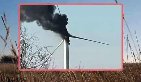 Groźny pożar wiatraka. Strażacy ruszyli do akcji w Wielkanoc