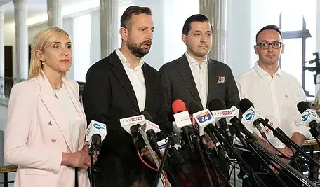 Politycy PSL podczas konferencji prasowej