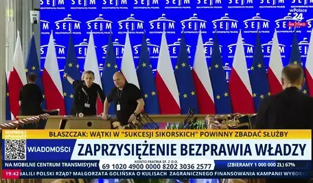 „Sala Sejmu podczas przygotowań do kontrowersyjnego ślubowania sędziów