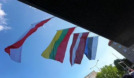 Flagi Polski, Litwy, Łotwy i Estonii