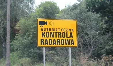 W całej Polsce zaroiło się od nowych fotoradarów i odcinkowych pomiarów prędkości. Jeśli okaże się, że choć jeden działa nieprawidłowo, system może stać się przyczyną masowych pozwów sądowych wobec państwa 