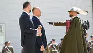 Prezydent Karol Nawrocki w dniu Polonii oraz flagi RP na wniosek szefa MON wręczył 12 nominacji na stopnie generalskie i na stopień admiralski (fot. PAP/Radek Pietruszka)