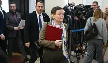 minister kultury Marta Cienkowska (C) na posiedzeniu rządu w KPRM w Warszawie