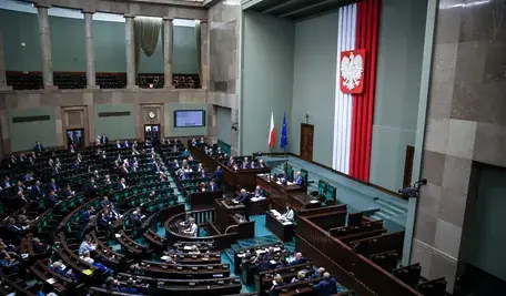 Posłowie "rozliczają" się z ryczałtu pobranego na biura na zasadach tak luźnych czy uznaniowych, że przedsiębiorcy mogą o nich tylko pomarzyć