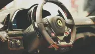 Design Ferrrari Luce - pierwsxzego samochodu elektrycznego tej firmy - wzbudza skrajne emocje