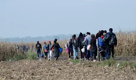 Migranci otrzymują niemieckie paszporty