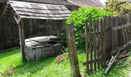 W starej studni kobieta znalazła zwłoki mężczyzny