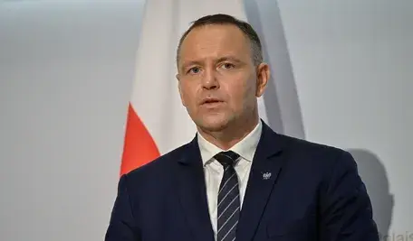 Prezydent Karol Nawrocki podczas konferencji