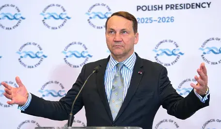 Radosław Sikorski odpowiadał na pytania o relacje z prezydentem Karolem Nawrockim