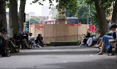 Ulice Londynu i innych brytyjskich miast za sprawą agresywnych przybyszy z Azji i Afryki przestały być bezpieczne 
