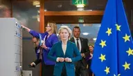 Rządy Ursuli von der Leyen w UE kończą się coraz trudniejszym dostępem do unijnych środków dla Polski 