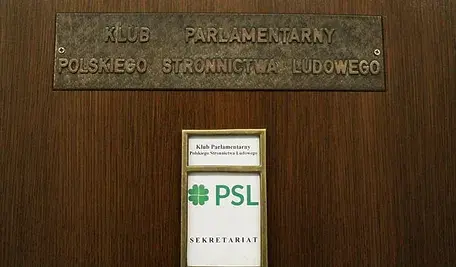 Drzwi do klubu parlamentarnego PSL