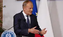 Donald Tusk skrytykował i jednocześnie pochwalił Unię Europejską, co część komentatorów odebrała jako próbę dotarcia do bardziej eurosceptycznych wyborców.