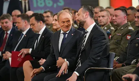 Najważniejsze postacie w rządzie w czasie podpisania umowy kredytowej, której spłata obciąży kilka polskich pokoleń
