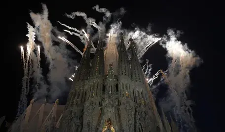 Papież pobłogosławił ostatnią wieżę bazyliki Sagrada Familia, której budowa trwa od 144 lat.