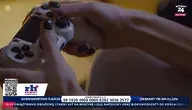 Osoba z padem w dłoniach