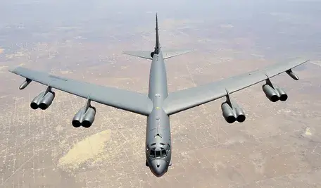 Amerykański bombowiec B-52 rozbił się tuż po starcie w bazie Edwards w Kalifornii