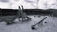 Na placu zabaw znaleziono ciało mężczyzny