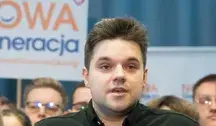Posłanka KO Kamila Gasiuk-Pihowicz chwali reakcję partii na aferę Dawida Kacprzyka, co wywołuje falę krytyki i drwin ze strony internautów.