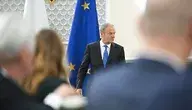 Tusk ostrzegał przed „magikami” w ochronie zdrowia. Dziś tłumaczy swojego lekarza-milionera