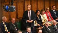 1280px-Nigel_Farage_in_Parliament
