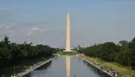 Trump twierdzi, że staw przed mauzoleum Lincolna w Waszyngtonie padł ofiarą wandali