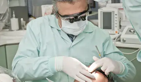 drshohmelian-dentist-2530990