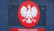Mężczyzna dowiaduje się o błędzie urzędników dopiero po zajęciu pieniędzy z jego konta bankowego.