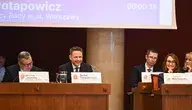 Prezydent Warszawy Rafał Trzaskowski przyznał pracownikowi ZDM status sygnalisty, ale za złożoną skargę zwolniono go z pracy