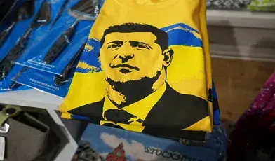 Zełenski proponuje Narodowy Panteon bohaterów Ukrainy, co ponownie zaostrza napięcia z Polską i wywołuje polityczno-historyczny spór między oboma krajami.